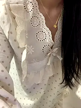 JennyQueen18 online show from December 1, 5:15 pm