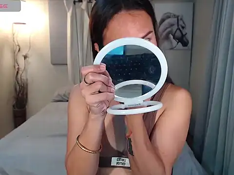 holly bitch online show from March 2, 1:38 am