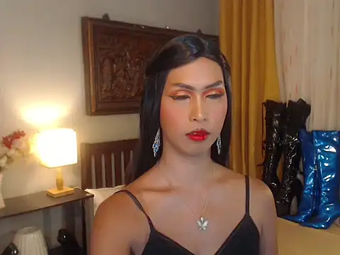 Nathalieheartt online show from September 22, 2:32 am