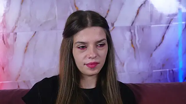 sukie spooky online show from October 3, 6:07 am