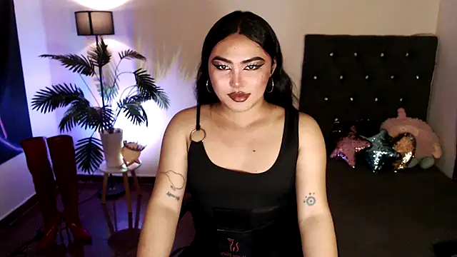 Unique Maya online show from February 22, 2:40 pm