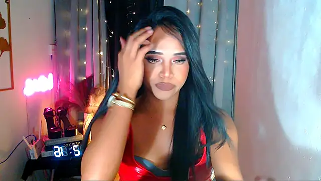 Lorainnelustts online show from February 27, 1:55 pm