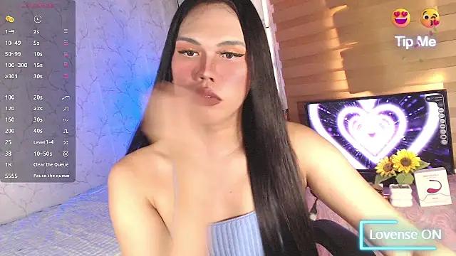 TssluttyNikka online show from May 8, 7:55 am