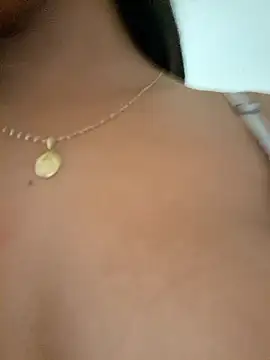 Michell em online show from October 10, 6:35 pm