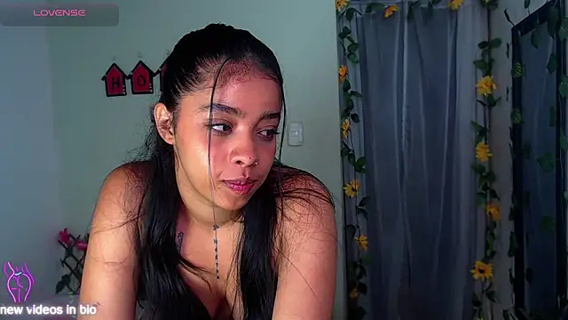 Angie Lee01 online show from October 23, 11:49 am