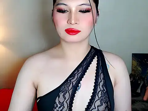 NaomiSmall online show from January 12, 9:03 am