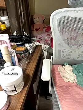 Mina048 online show from December 5, 5:25 pm