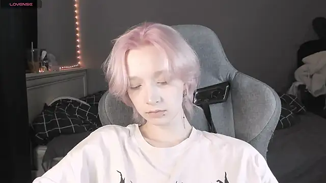 MelissaReis online show from March 21, 8:19 am