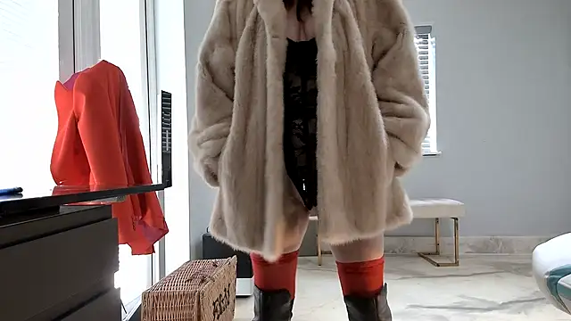 foxyroxymilf online show from November 17, 11:33 am