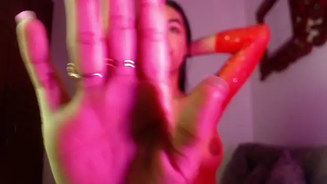 kyra fox  online show from September 30, 1:50 pm