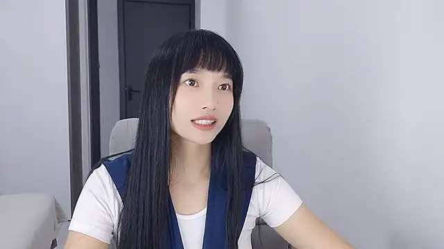 Lisa-3333 online show from September 18, 3:32 pm