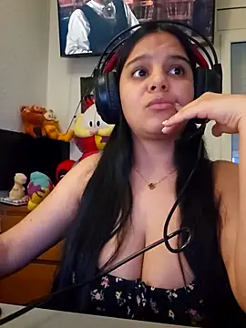 betzita online show from April 6, 6:31 pm