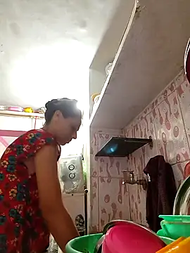 ISHANI-SINGH online show from September 11, 4:40 pm