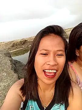 PINAYSQUIRTPUSSYHOLE online show from April 11, 10:46 pm