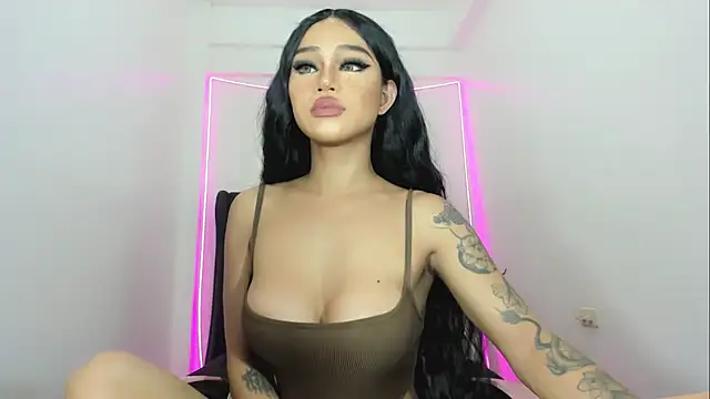 DazzlingDivaLiza online show from April 8, 3:08 am