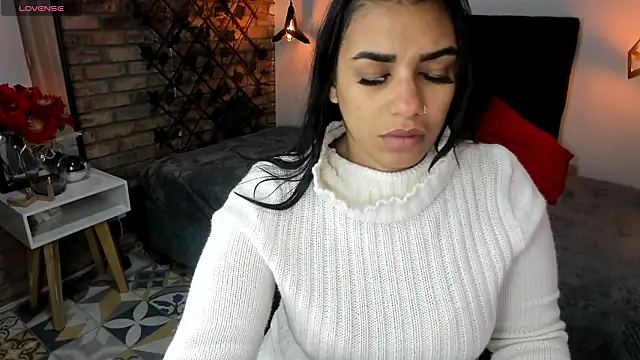 Lia Blake  online show from March 12, 1:03 pm