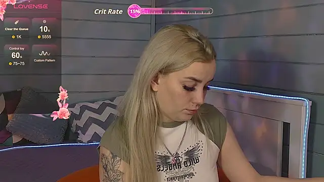 Crystal Jull online show from October 6, 3:18 pm