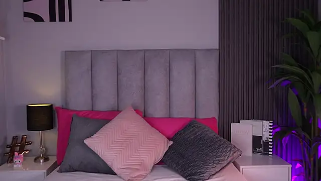 barbaramarmol online show from April 15, 1:22 pm