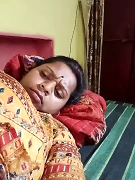 Hot crety online show from April 4, 5:34 pm