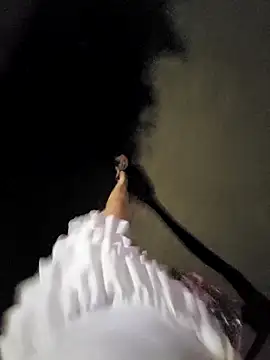 meomeocute online show from September 18, 1:53 pm