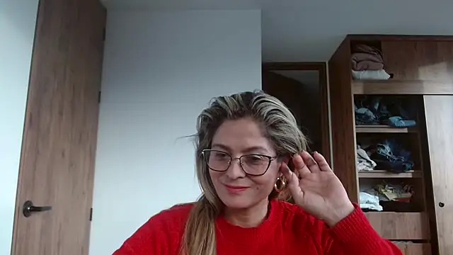 linda-mature43 online show from October 28, 10:03 pm