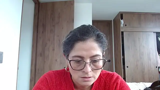 linda-mature43 online show from September 10, 4:51 pm