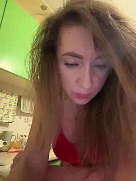 MarinaDiva11 74 online show from September 28, 8:25 pm