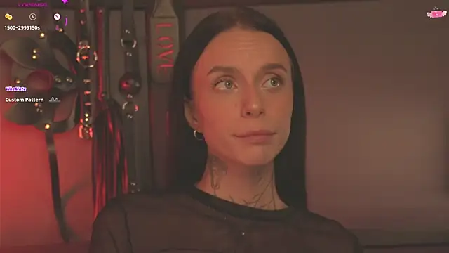 livia starwars online show from September 17, 3:32 pm