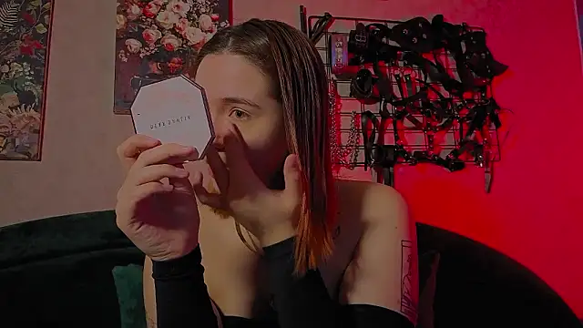 the high priestess online show from March 18, 3:22 am