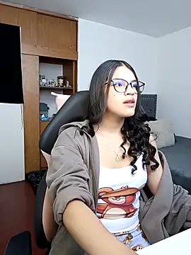 asumi 18 online show from September 10, 3:01 pm