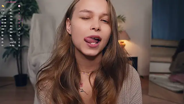 OdellaGillingham online show from September 16, 7:11 pm