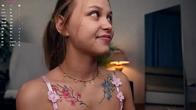 OdellaGillingham online show from October 4, 7:29 pm