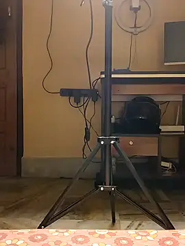 Shiny HOT01 online show from October 13, 1:14 pm