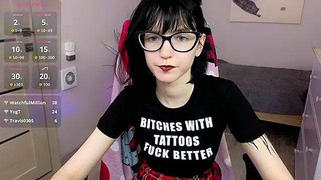 HazelTompson online show from September 13, 3:31 pm