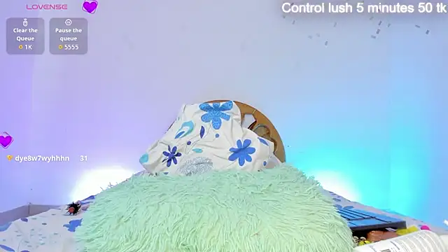 hotbrunett online show from October 19, 1:51 am