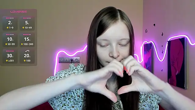 AliceHaris online show from September 23, 1:04 am