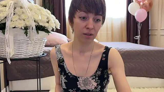 daniellia  online show from March 13, 10:27 am