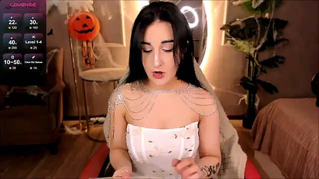 Lii Rose online show from October 17, 8:23 pm