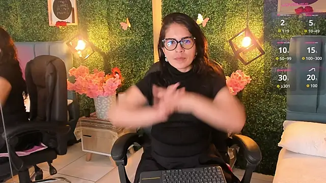 Linagh  online show from September 15, 12:46 pm