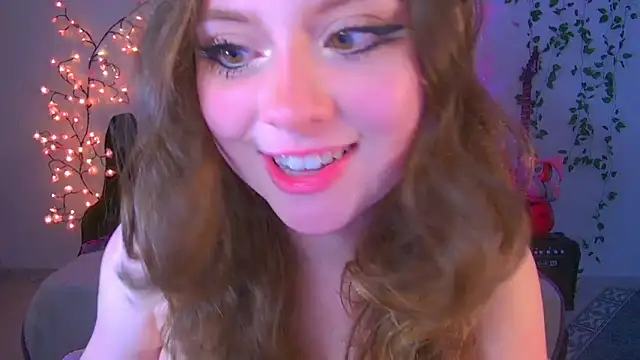 Lil bela online show from February 19, 2:05 pm