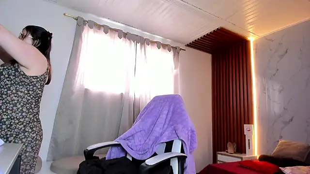 shasha bloom online show from September 28, 2:44 pm