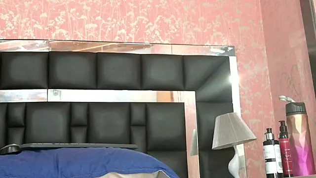 anzhel novick online show from November 2, 12:30 pm