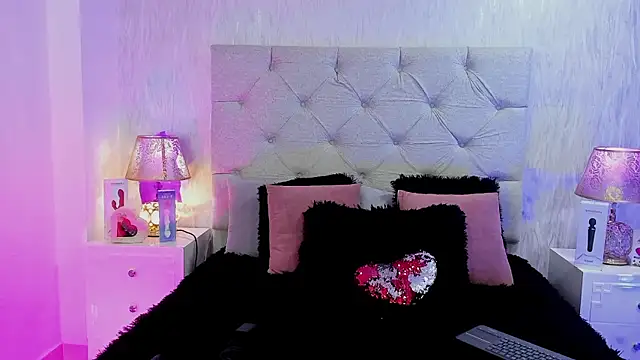 Pamelamiler   online show from February 24, 12:59 pm