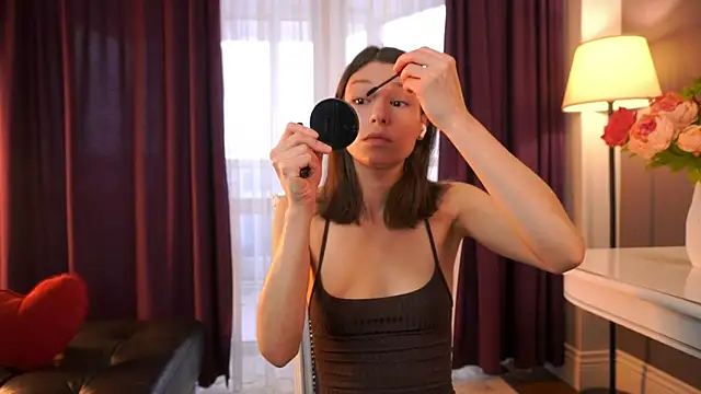 ElwynaBrickell online show from November 11, 4:41 am