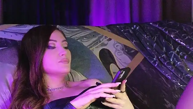 AliceJameson online show from September 12, 9:22 pm