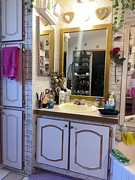 TranSexualJade95 online show from March 23, 5:30 pm