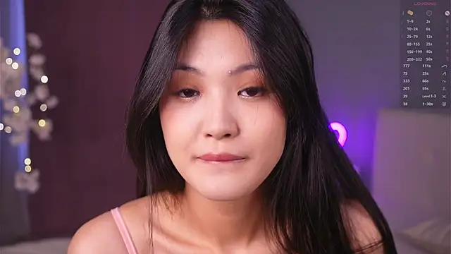 FancyEsten online show from March 24, 7:47 am