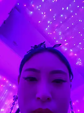 QiuNikki11286 online show from November 25, 2:41 pm