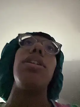 Valen1800 online show from October 29, 1:43 am