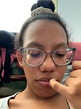 Valen1800 online show from October 5, 2:22 pm